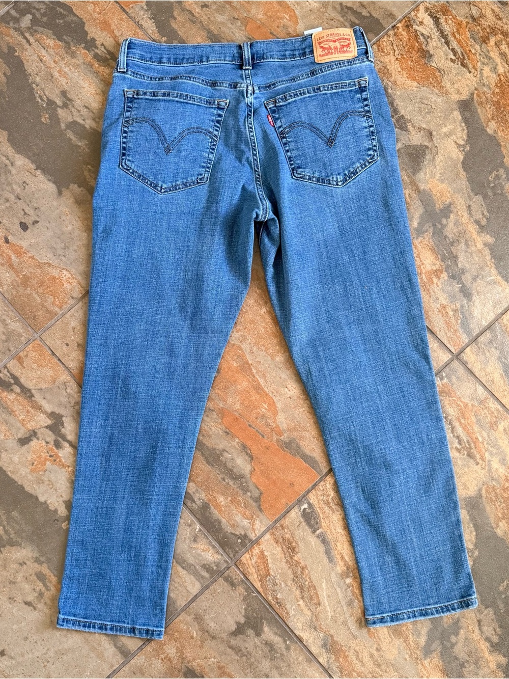 Levi’s Boyfriend Jeans, Women’s Size 30 - Picture 5 of 10
